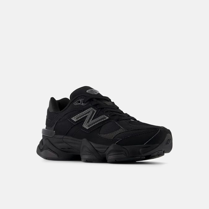 NEW BALANCE 9060 -  NERO - PC9060GE